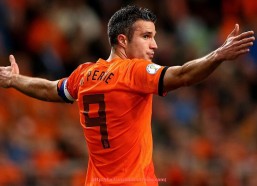 海豚直播-金融危机背景下2008年意甲球队身价变化及其影响分析